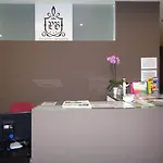 De 3*