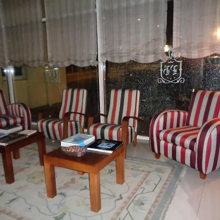 Hotel De 3*