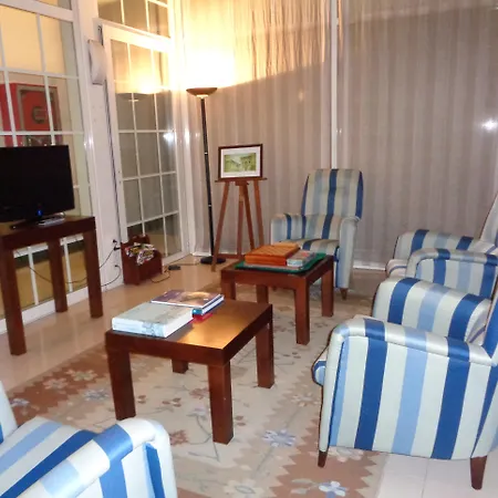Hotel De 3*